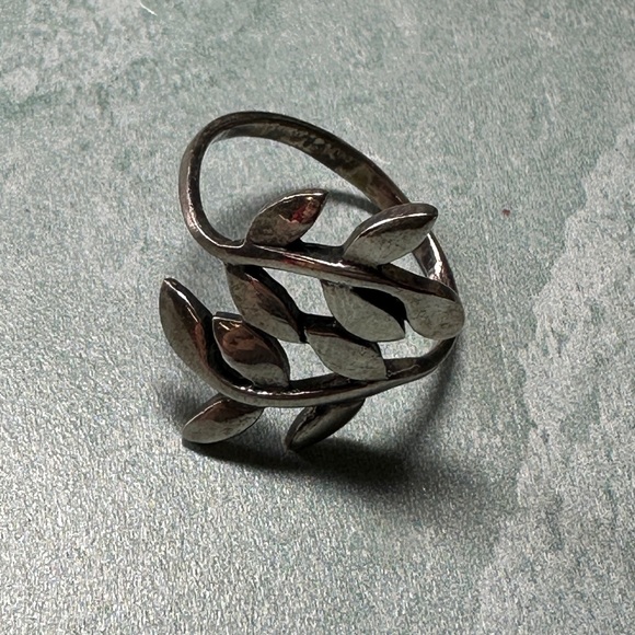 .925 sterling silver leaf wrap ring vines size 7 - Picture 2 of 6